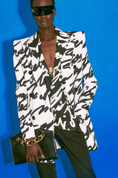 Look 37
